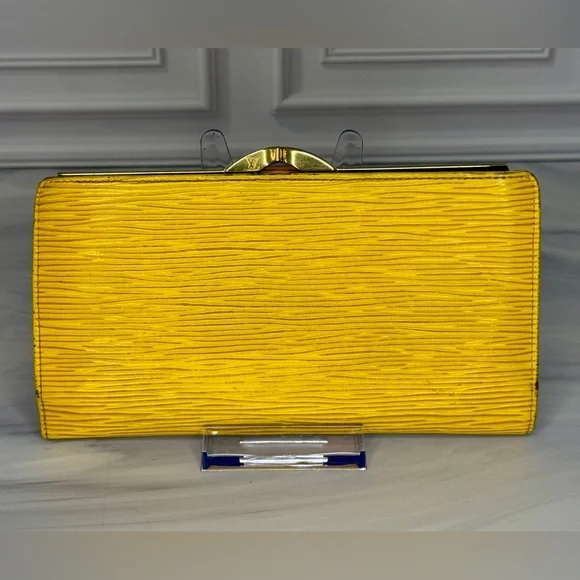 Louis Vuitton Yellow and Purple Epi Leather Long Kiss Lock Wallet | Vintage - Picture 3 of 9